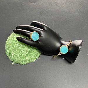 Matching Turquoise on Gold Tone Bracelet and Ring Set.
